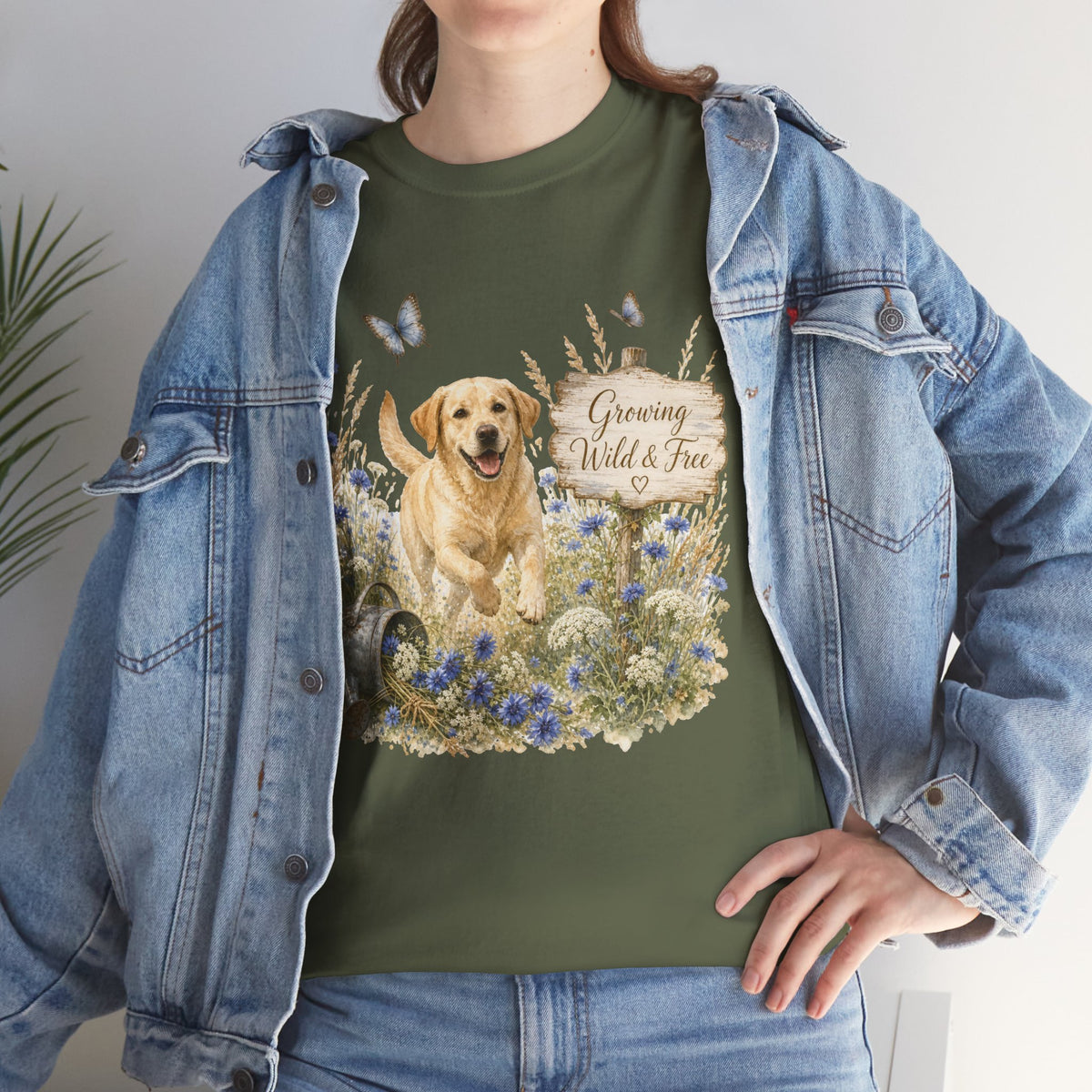 Golden Retriever Floral Tee — "Growing Wild & Free" Dog Lover Shirt