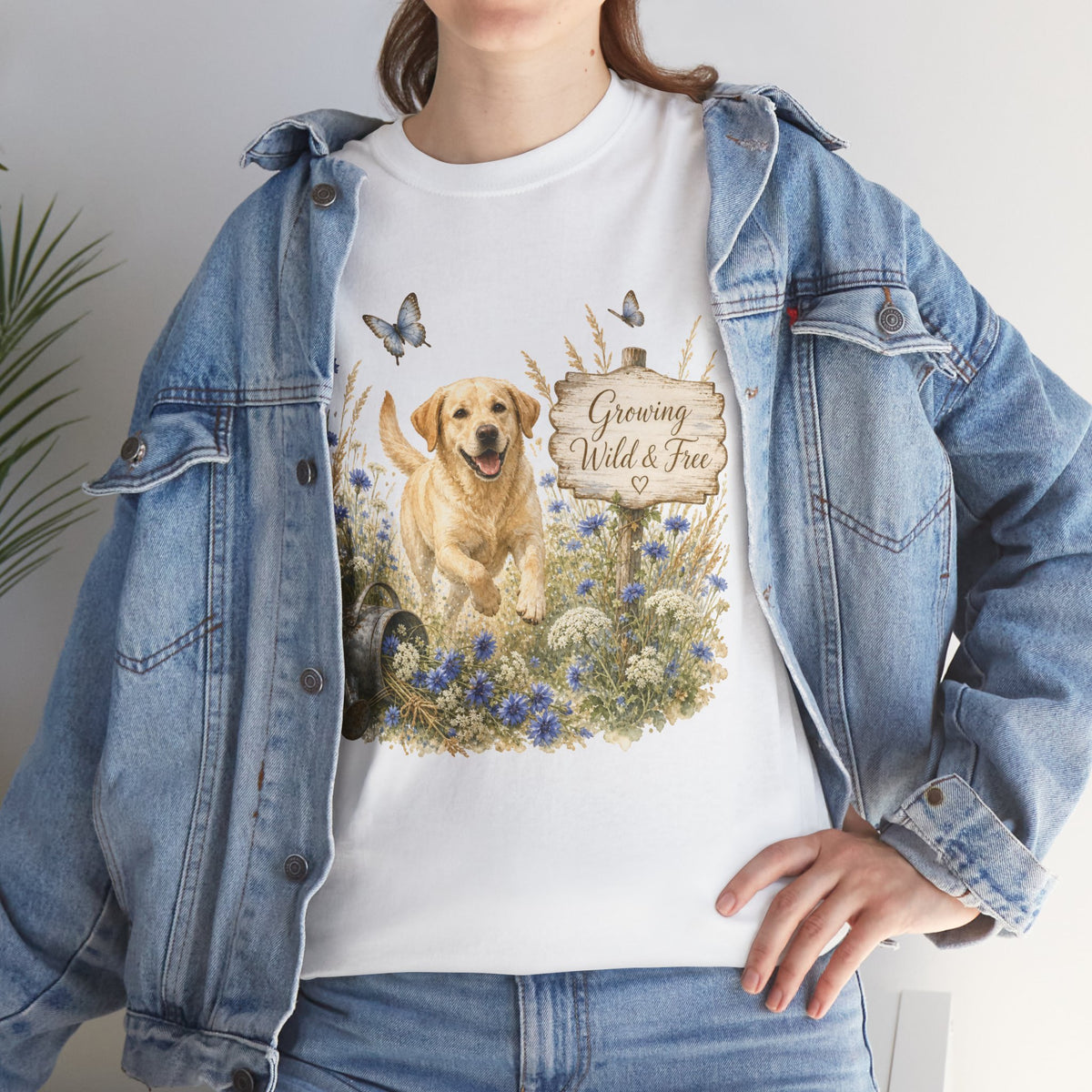 Golden Retriever Floral Tee — "Growing Wild & Free" Dog Lover Shirt